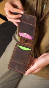 Gantungan ID Card Kulit Sapi Crazy Horse Double Flip Magnetik Tebal Heavy Duty Keren Lanyard Kulit Berly REVEN - Free Grafir