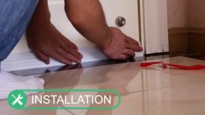 Lis Silicone Penghalang Serangga Debu Peredam Suara Penutup Celah Bawah Pintu 1 Meter x 5cm