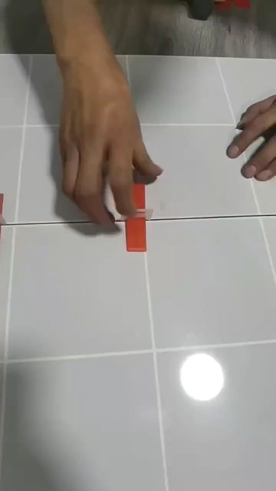 คลิปปรับระดับกระเบื้อง ไม่ลดสเปค ไม่ลดจำนวนสินค้า (ร้านนี้รับประกันบรรจุสินค้าครบ100+ชิ้น/ต่อถุง)สินค้ามาตราฐานงานก่อสร้างไทย แพ็ค1ถุง10ถุง100ถุงใช้วัสดุคุณภาพดี*ขนาด0.35-3.00mm ออกแบบใหม่ตัวปรับระดับกระเบื้องอุปกรณ์ปรับระดับกระเบื้องกิ๊บล็อคกระเบื้อง