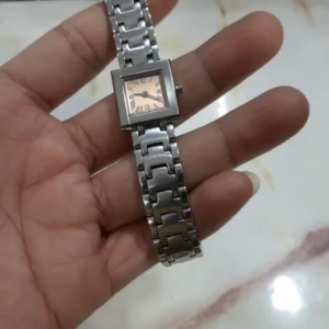 Đồng hồ inox nữ cao cấp Guy Laroche mặt vuông 20x20mm second hand Japan