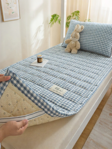 Kiss Dear | Soft Thin Mattress Pad Single Bed