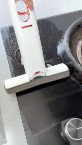 ไม้ถูพื้น แปรงไม้กวาด ขนาดเล็ก พับเก็บได้ น้ำมันสด ซึ่งมีABS และฟองน้ำได้รุ่นใหม่อเนกประสงค์ เหมาะสำหรับเช็ดกระจก โต๊ะ รถยนต์