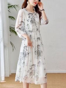 ชุดเดรสยาวผ้าชีฟองสไตล์ชาติพันธุ์แบบใหม่ฤดูใบไม้ร่วงสุดหรูหรา กระโปรงทรงเอเอวสูง แขนยาว 7 นิ้ว ลายภาพวาดหมึก