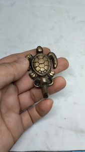 Kapstok / gantungan baju gantungan handuk kuningan motif kura-kura / penyu