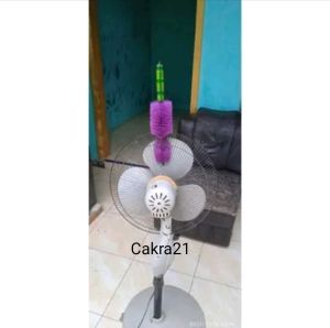 sikat debu kipas angin tanpa perlu membuka tutup kipas