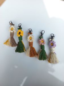 Gantungan Tas Macrame Bunga Matahari Souvenir