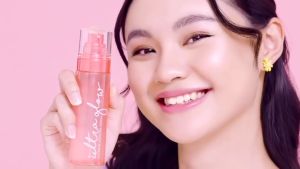 MS Glow Ultra Glow Vitamin Setting Spray: Makeup Wajah Finishing Make Up Base Glowing