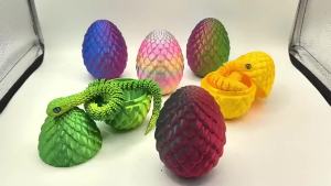 3D Printed Snake With Egg Flexible Joints Rotatable Stereoscopic Surprise Christmas Gift Model Figurine Desktop Home Decor