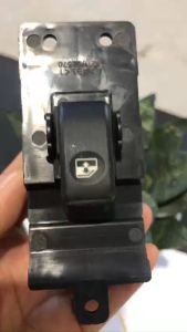 Công tắc lên kính xe Maity II 2089 phụ