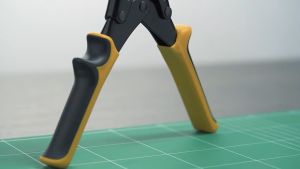 Marino ที่เจาะรูเข็มขัด คีมเจาะรูอเนกประสงค์ เข็มขัด หนัง กระดาษแข็ง บัตร วัสดุคุณภาพ No. Y2090 Y2091