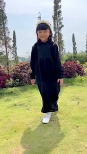 Gamis Anak Naura Airflow Hooneybee Warna Hitam Size 2-10 tahun