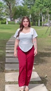 เสื้อคอเหลี่ยมชายแหลม เซ็กซี่ งานสวย ตรงปก ผ้าร่อง CVC เสื้อแฟชั่น หรูๆ แบบคุณหนู