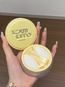 KATO Autumn Winter Limited Edition Water Dispersed Powder Long-lasting Oil Control Makeup Setting Powder for Women