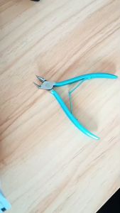 กรรไกรตัดเล็บขบ มีดตัดเล็บขบ ปากนกแก้ว กรรไกรตัดเล็บขบปลายแหลมตรง ปากยาวเข้าตัดเล็บขบ ตัดหนังได้ งานสแตนเลส ปากเฉียง อย่างดี ตัดเล็บขบได้ดี ตัดเข้าลึกได้ปลายแหลมยาว ร้านไทย SKNDEE