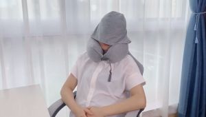 Hooded Neck Pillow Hooded Portable Travel Pillow U-shaped Neck pillow nap shading hat Car Aircraft Travel Pillow带帽旅行枕