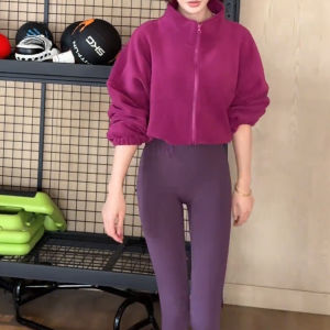 เสื้อคลุมโยคะขนแกะสองหน้าทรงหลวมคอตั้งแฟชั่นฤดูใบไม้ร่วงใหม่ เสื้อคลุมโยคะผู้หญิงแขนยาวระบายอากาศได้ดี