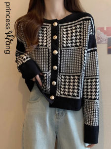 WANGGONGZHU | Fashionable Knitted Base Shirt For Women Casual Style Autumn New Arrival Princess Brand Bird Pattern Design Long Sleeve Round Neck