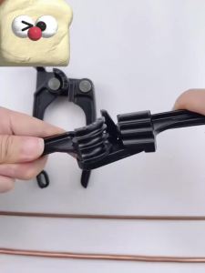 1/8 3/16 1/4" Copper Tube Bender Tubing Bender 90° Hand Tubing Bender Air Conditioner Tube Bending Tools for Most Metal Pipes