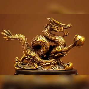 TƯỢNG RỒNG PHONG THỦY CẦM NGỌC BẰNG ĐỒNG (DÀI 24 CM)