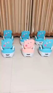 Adjustable Cartoon-Print Potty Chair for Toddlers Easy-Clean Split Design Toilet Seat with Anti-Splash Recommended for Ages 18-24 Months