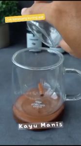 Gelas Kaca Model Unik dengan Saringan Rempah Herbal Infuser Filter