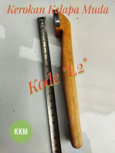 Serutan Buah Kelapa Muda