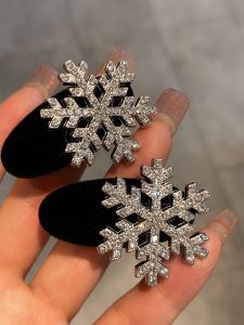 กิ๊บติดผมลายหิมะสีดำประดับเพชร ทรงเจ้าหญิง ทรงข้าง แฟชั่นสำหรับผู้หญิง กิ๊บติดผมแบบมีขนแกะ ทรงเรขาคณิต ทรงกลม