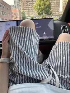 Quần Short American Stripes Rộng Rãi Cho Nữ Mùa Hè 2025 Quần Dài Năm Điểm Mới Thường Ngày Ống Đứng Thể Thao Cỡ Lớn