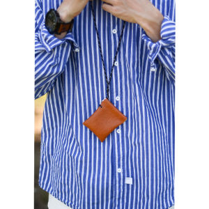 KUBU Retro Neck Hanging Card Holder: A Stylish & Functional Accessory