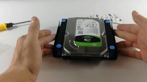 Universal Hard Drive Adapter Mount for 3.5-Inch to 5.25-Inch SSD/HDD with Shock Absorption