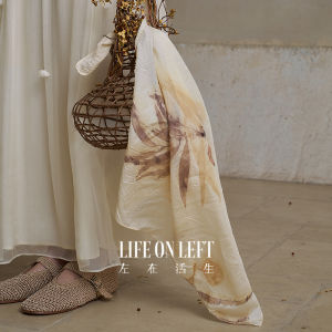 Plant-Dyed Mulberry Silk Scarf Womens Style Autumn 2025 New Arrival Living on the Left True Silk Print Square Scarf