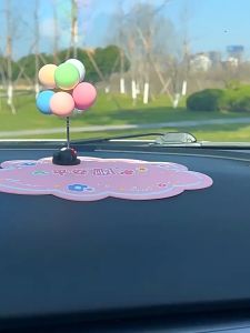 Phụ kiện trang trí ô tô gấu dâu Lostosgối đầulưngkẹp điện thoạimóc treo đồbảng ghi số điện thoạichốt an toàn...