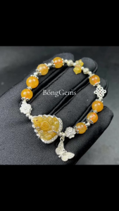 vòng tay nữ hồ ly chúa thạch anh tóc vàng tự nhiên vip mix charm bạc cao cấp. vòng tay đá phong thủy hợp mệnh thổ mệnh kim trang sức thiết kế đủ hóa đơn thẻ bảo hành