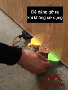 [HCM]Chèn chân cửa tránh va đập hình chiếc lá - K006