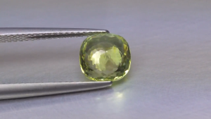 2.20 กะรัต อัญมณี Chrysoberyl Cushion Cut จากประเทศศรีลังกา สวยงามน่าทึ่ง!