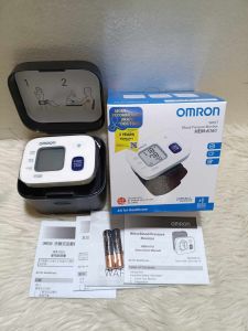 OMRON WRIST BLOOD PRESSURE MONITOR HEM-6161