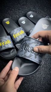 Calister - Sandal Slop Pria Oxa Army x Freak