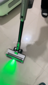 UWANT V500 Self-Emptying Vacuum Cleaner Cordless 25kPa Suction 60° Green Dust Detection 40min Runtime 5-Stage Filtration V-shaped Brush