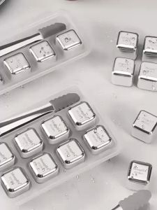 ES Batu Stainless Steel Gold Square Paket 4pcs / 6pcs / 8pcs / 12pcs dapat Reusable Capit Stainless Steel Plus Silicon Anti Licin Ice Cube