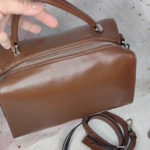 CGRACE HANNAH SLING BAG ORIGINAL COW LEATHER BEG TANGAN WANITA KULIT LEMBU ASLI READYS STOCK HANNAH枕头包头层牛皮 BEG SILANG WANITA GOOD QUALITY BEG PEREMPUAN CANTIK & TRENDY