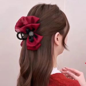 กิ๊บติดผมโบฮีเมียนอเนกประสงค์ 1 แบบ กิ๊บติดผมประดับดอกมะม่วงหิมพานต์สีแดง กิ๊บหนีบผมแบบนิ่ม กิ๊บหนีบผมทรงหางม้า แฟชั่น