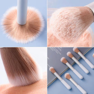 Soft Fiber Bristles BlushHighlighter BrushPowder Brightening BrushMakeup Tool