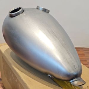 8.3 Liter - Dual Gas Cap Bug Eyed Alien Aftermarket Motorcycle Gas Tank - Carburetor Type For Custom Bobbers & Choppers
