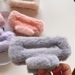 CB JP1959 Jepitan Rambut Model Kotak Korean Style Aksesoris Jedai Wanita Bahan Bulu Lembut