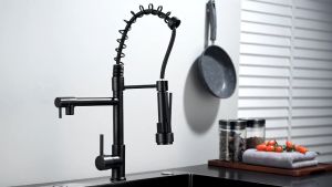 ก๊อกน้ำสำหรับห้องครัว ก๊อกน้ำแบบดึงออกได้ หมุนได้ ก๊อกน้ำอ่างล้างจาน ป้อ