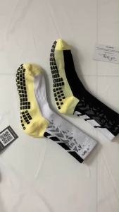 Tất vớ nam nữ thể thao đá bóng - chạy bộ- cầu lông MTLSPORT69 dày dặn đế gân Silicone nổi ma sát đàn hồi tốt nhất