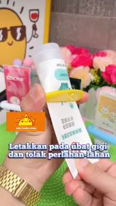 Handy Toothpaste Tube Squeezer: Portable and Plastic