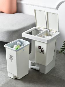 ถังขยะครัวแบบมีฝาปิดความจุขนาดใหญ่แบบกดด้วยเท้า ถังขยะแบบแยกเปียกและแห้งสำหรับใช้ในบ้าน ถังขยะแบบเคลื่อนที่ได้