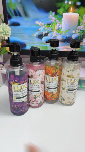 Sữa tắm hương nước hoa Lux Botanicals 570g với chiết xuất hoàn toàn từ thiên nhiên dưỡng làn da sáng mịn mềm mại căng bóng