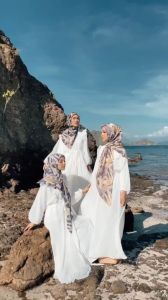 Koyu Hijab Segiempat Motif Viney Jepang Abstrak Beach Sand